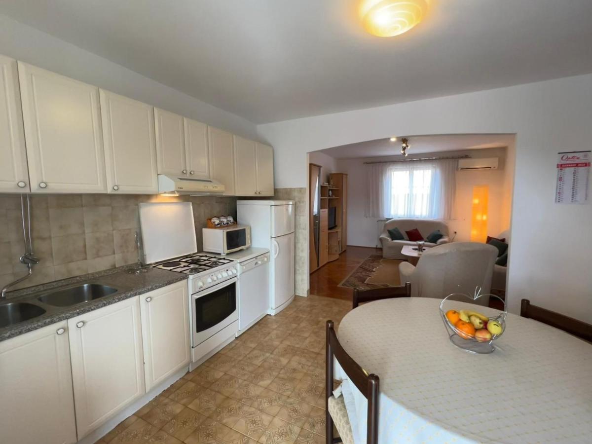 Apartman Bruna 1 بوريتش المظهر الخارجي الصورة